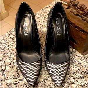 Pre-owned Aldo Black Fishnet Heels size 7